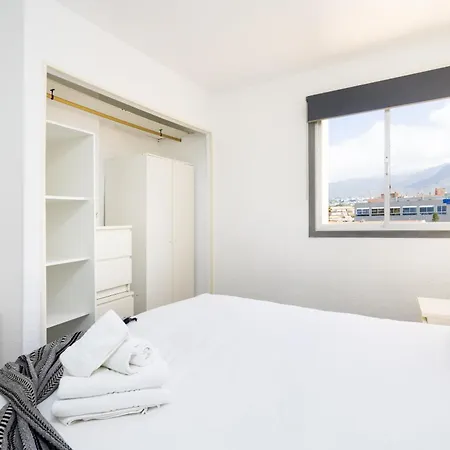 Stunning Sea View In Cristianos Apartman *